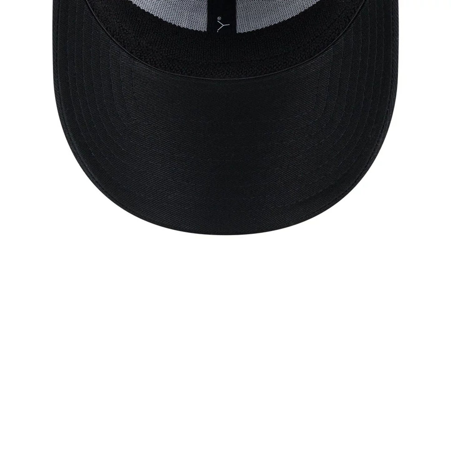 Pictured is this MLB Evergreen Neo LA Dodgers 39THIRTY Stretch Fit cap in black. 7