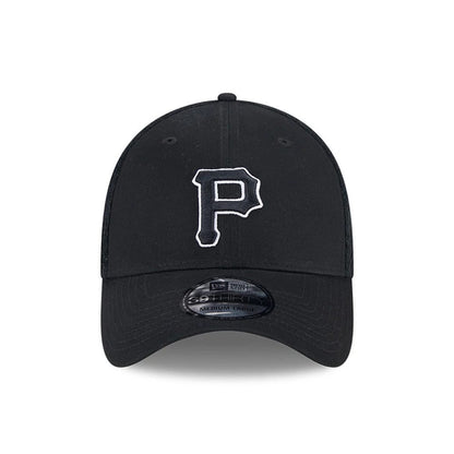 Pictured is this MLB Evergreen Neo Pittsburgh Pirates 39THIRTY Stretch Fit cap in black. 3