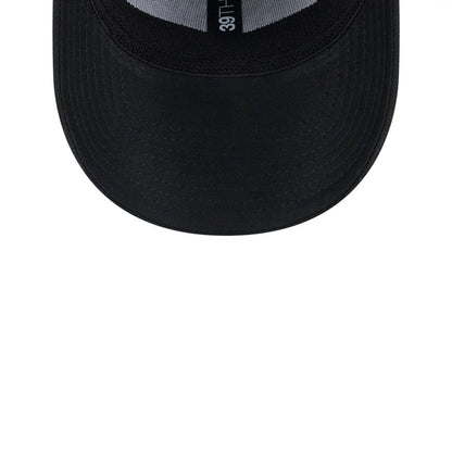 Pictured is this MLB Evergreen Neo San Francisco Giants 39THIRTY Stretch Fit cap in black. 7