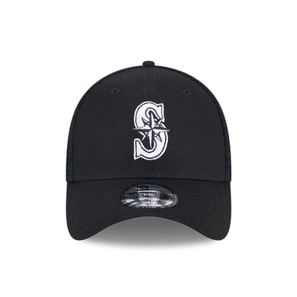 Pictured is this MLB Evergreen Neo Seattle Mariners 39THIRTY Stretch Fit cap in black. 3
