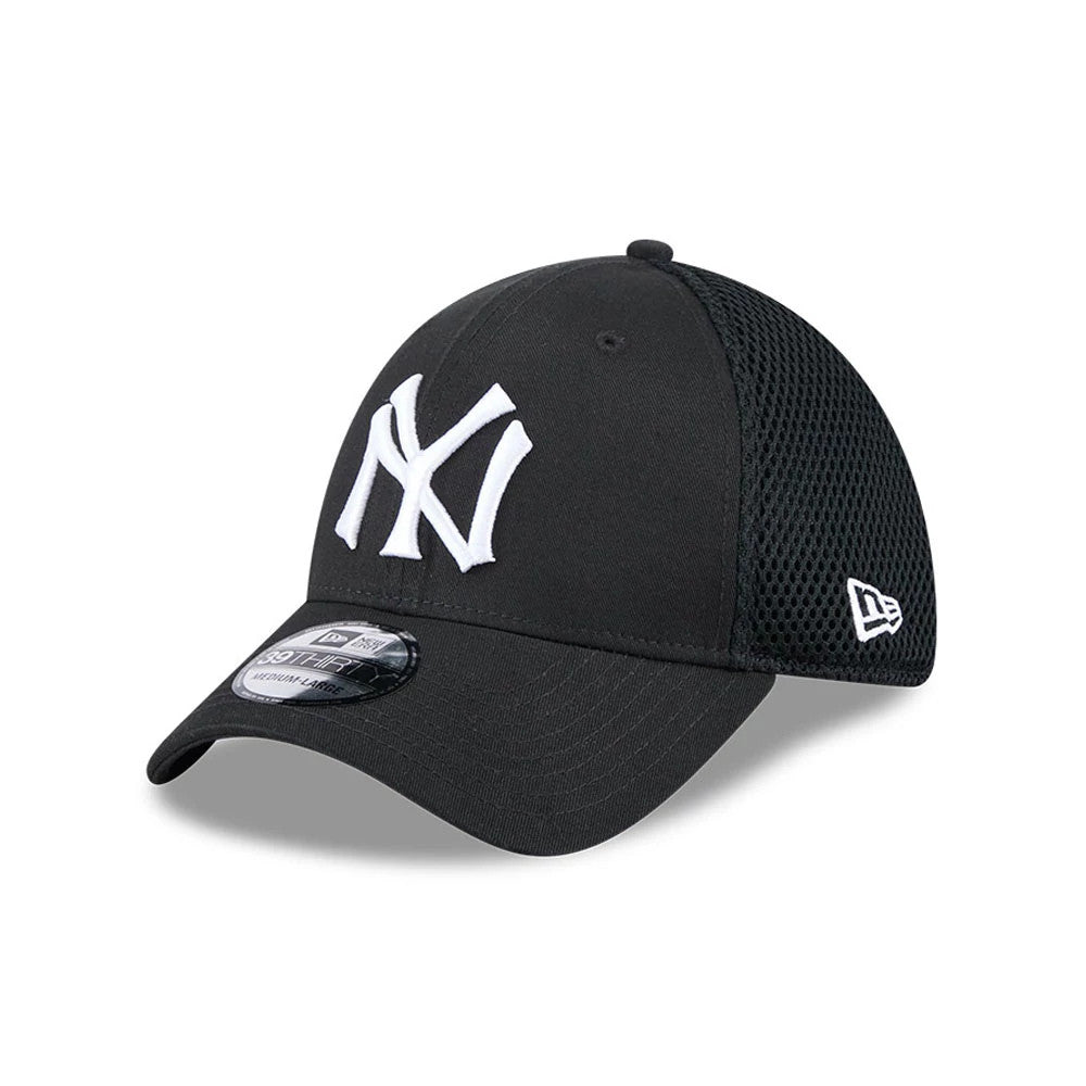 Pictured is this MLB Evergreen Neo New York Yankees 39THIRTY Stretch Fit cap in black. 1