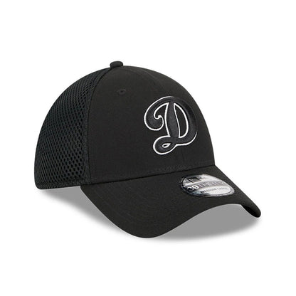 Pictured is this MLB Evergreen Cooperstown LA Dodgers 39THIRTY Stretch Fit cap in black. 4