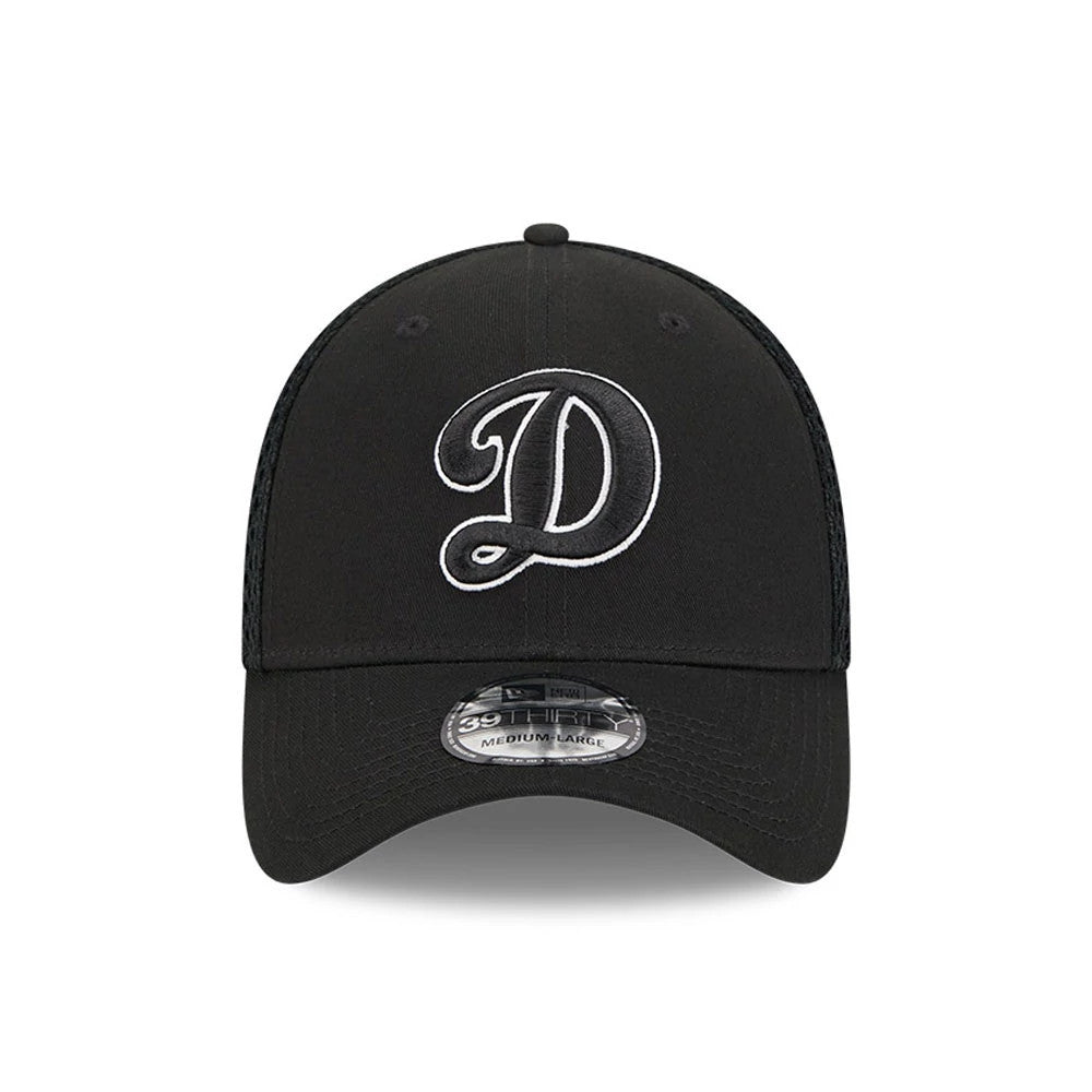 Pictured is this MLB Evergreen Cooperstown LA Dodgers 39THIRTY Stretch Fit cap in black. 3
