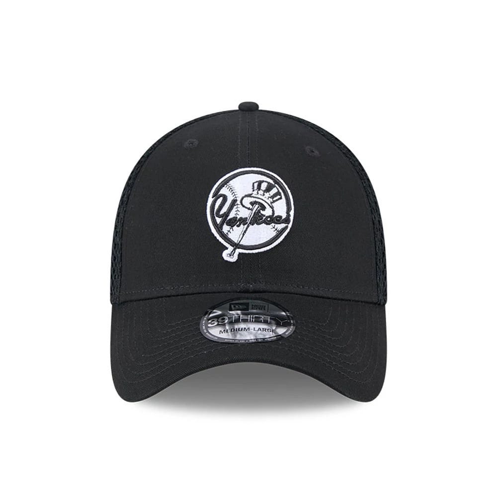 Pictured is this MLB Evergreen Cooperstown New York Yankees 39THIRTY Stretch Fit cap in black. 3