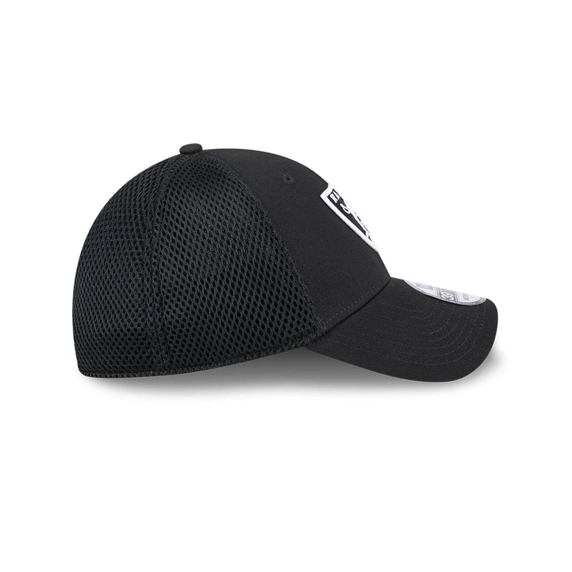 Pictured is this NFL Evergreen Neo Las Vegas Raiders 39THIRTY Stretch Fit cap in black. 6
