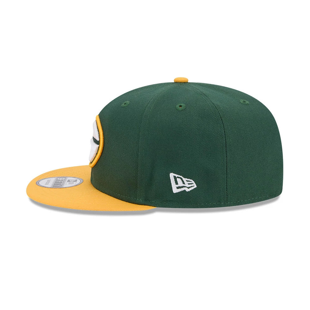 Pictured is this NFL Evergreen Green Bay Packers 9FIFTY Snapback cap in dark green. 5