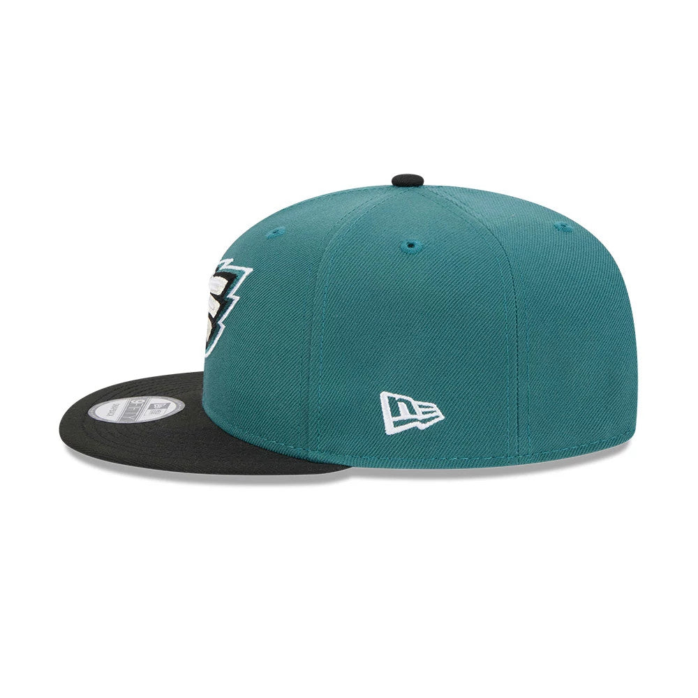 Pictured is this NFL Evergreen Philadelphia Eagles 9FIFTY Snapback cap in dark green. 5