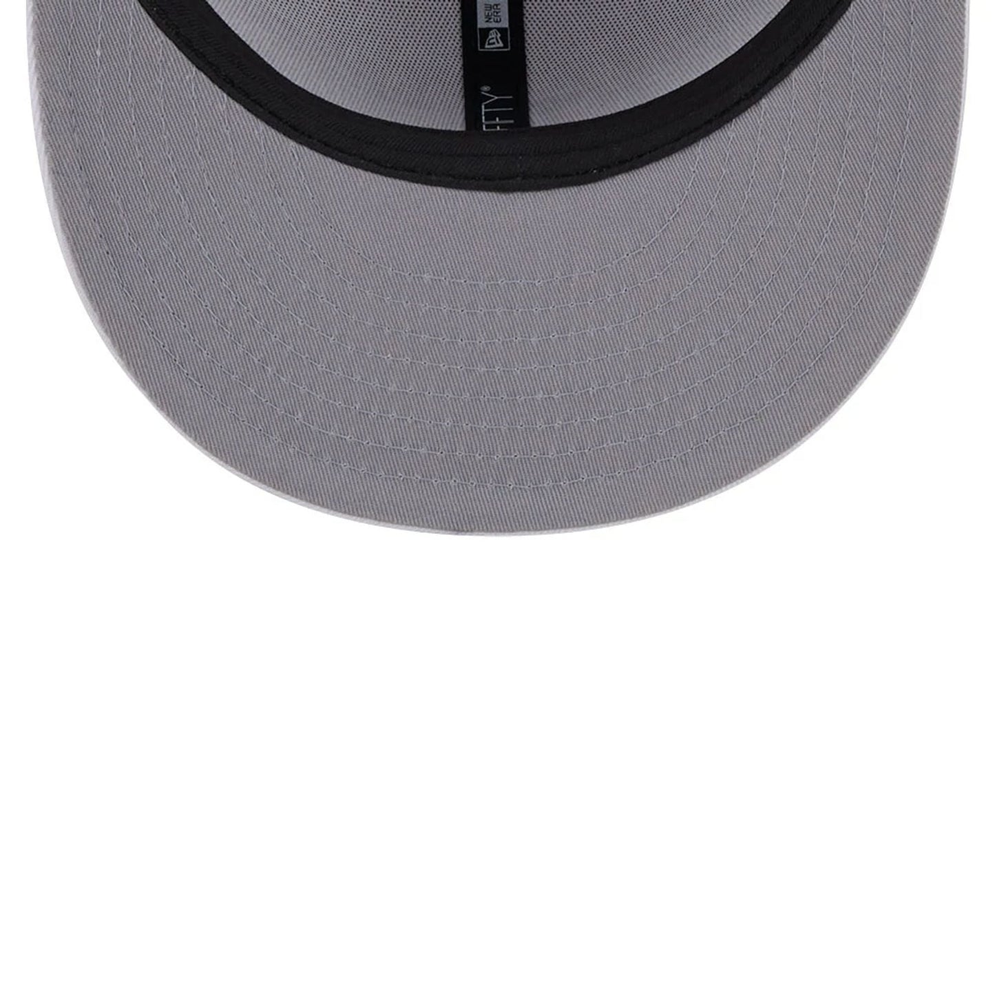 Pictured is this MLB Evergreen LA Dodgers 9FIFTY Snapback cap in white. 2