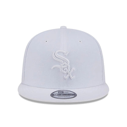 Pictured is this MLB Evergreen Chicago White Sox 9FIFTY Snapback cap in white. 3
