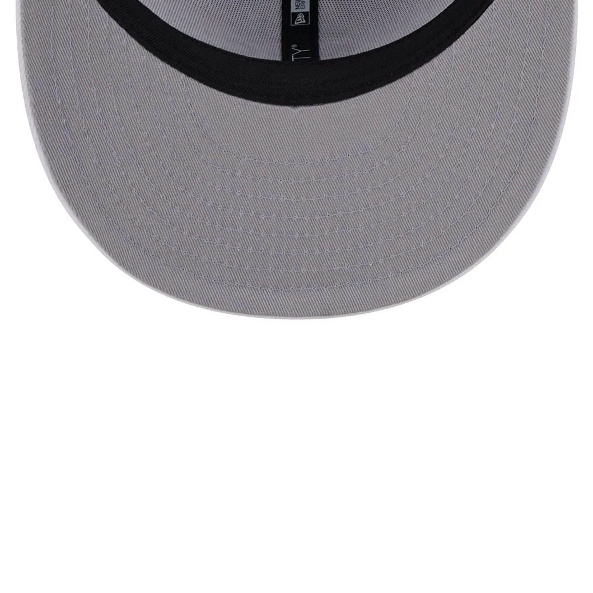 Pictured is this MLB Evergreen Athletics 9FIFTY Snapback cap in white. 2