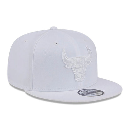 Pictured is this NBA Evergreen Chicago Bulls 9FIFTY Snapback cap in white. 4