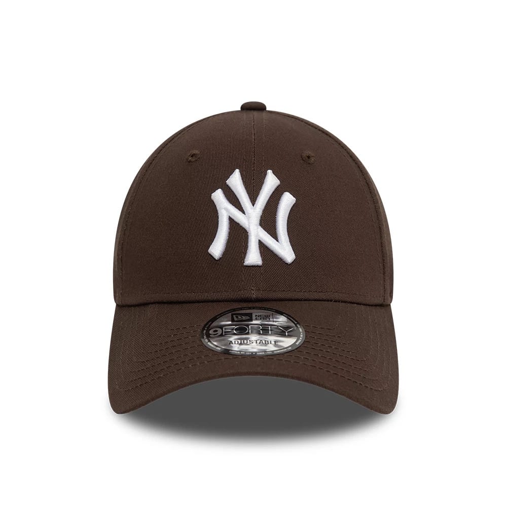 This is a New York Yankees League Essential Dark Brown 9FORTY Adjustable Cap 2