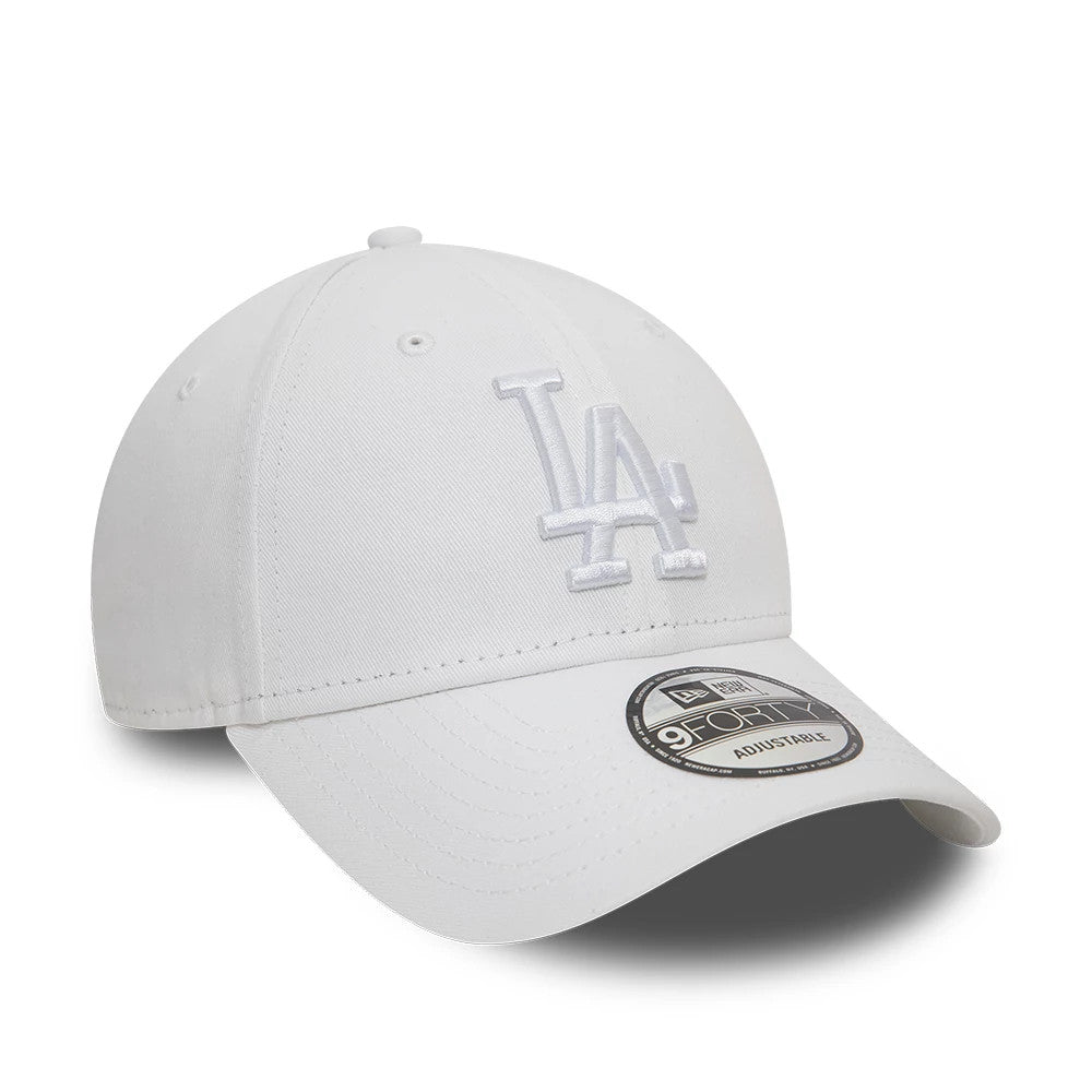 This is a LA Dodgers League Essential White 9FORTY Adjustable Cap 3