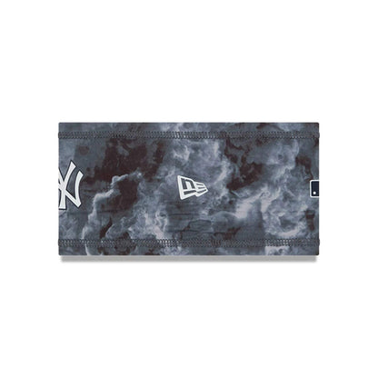 Pictured is this MLB Clubhouse New York Yankees Headband in grey. 3