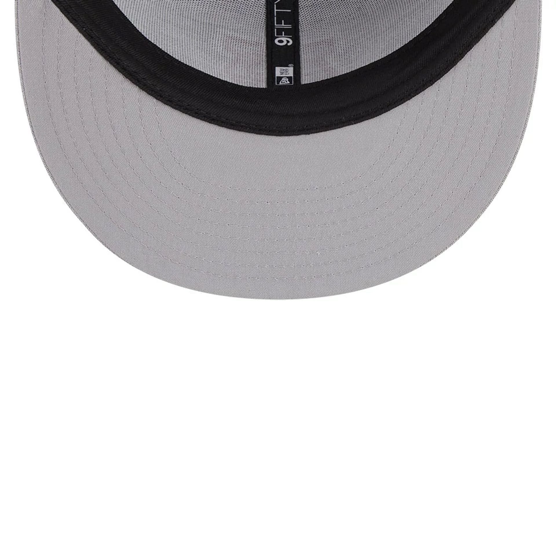 Pictured is this NFL Pro Bowl 2025 AFC Logo 9FIFTY Snapback Adjustable cap in grey. 7
