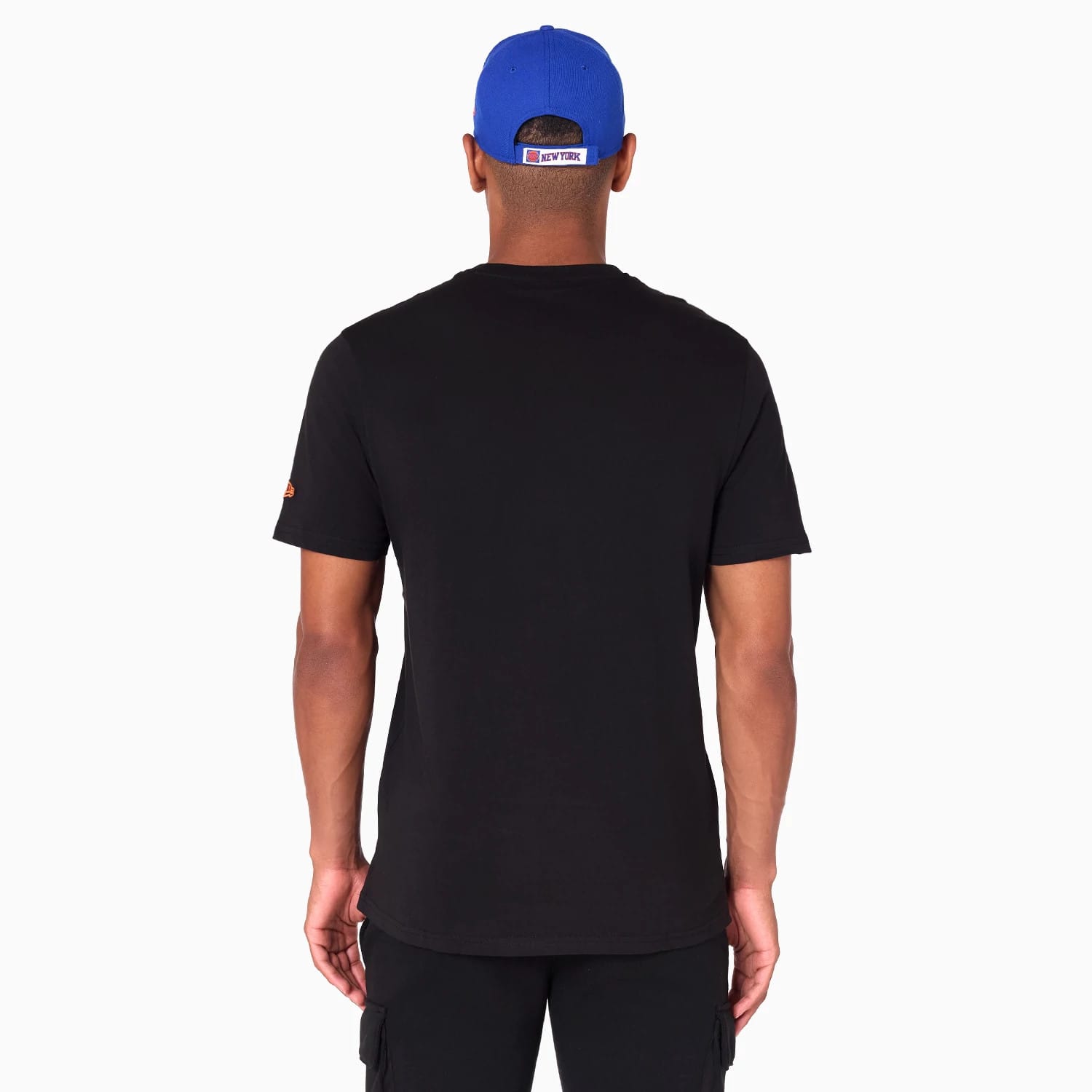 The Male model is wearing New York Knicks NBA Black T-Shirt 7
