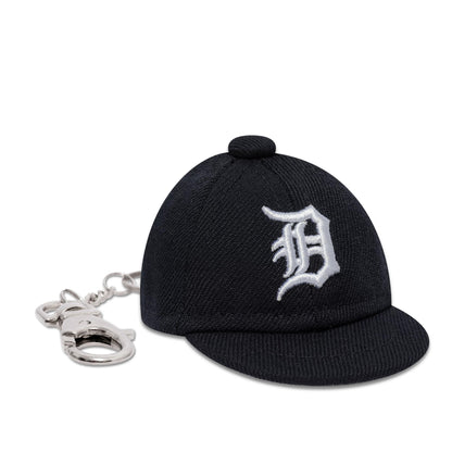 New Era Detroit Tigers MLB Mini Cap Navy Key Chain, front view showing the white embroidered D logo on the structured navy crown and small visor, with attached silver keyring and clasp.