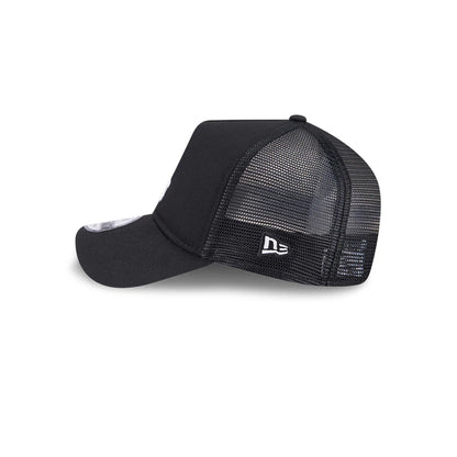 Pictured is this MLB Evergreen Chicago White Sox 9FORTY A-Frame cap in black. 4