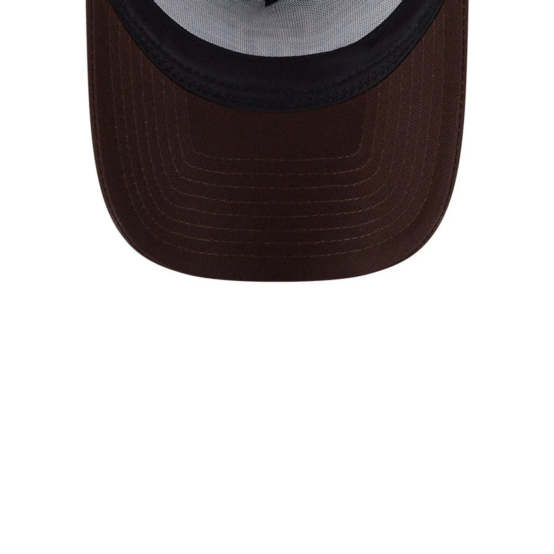 Pictured is this MLB Evergreen San Diego Padres 9FORTY A-Frame cap in dark brown. 7