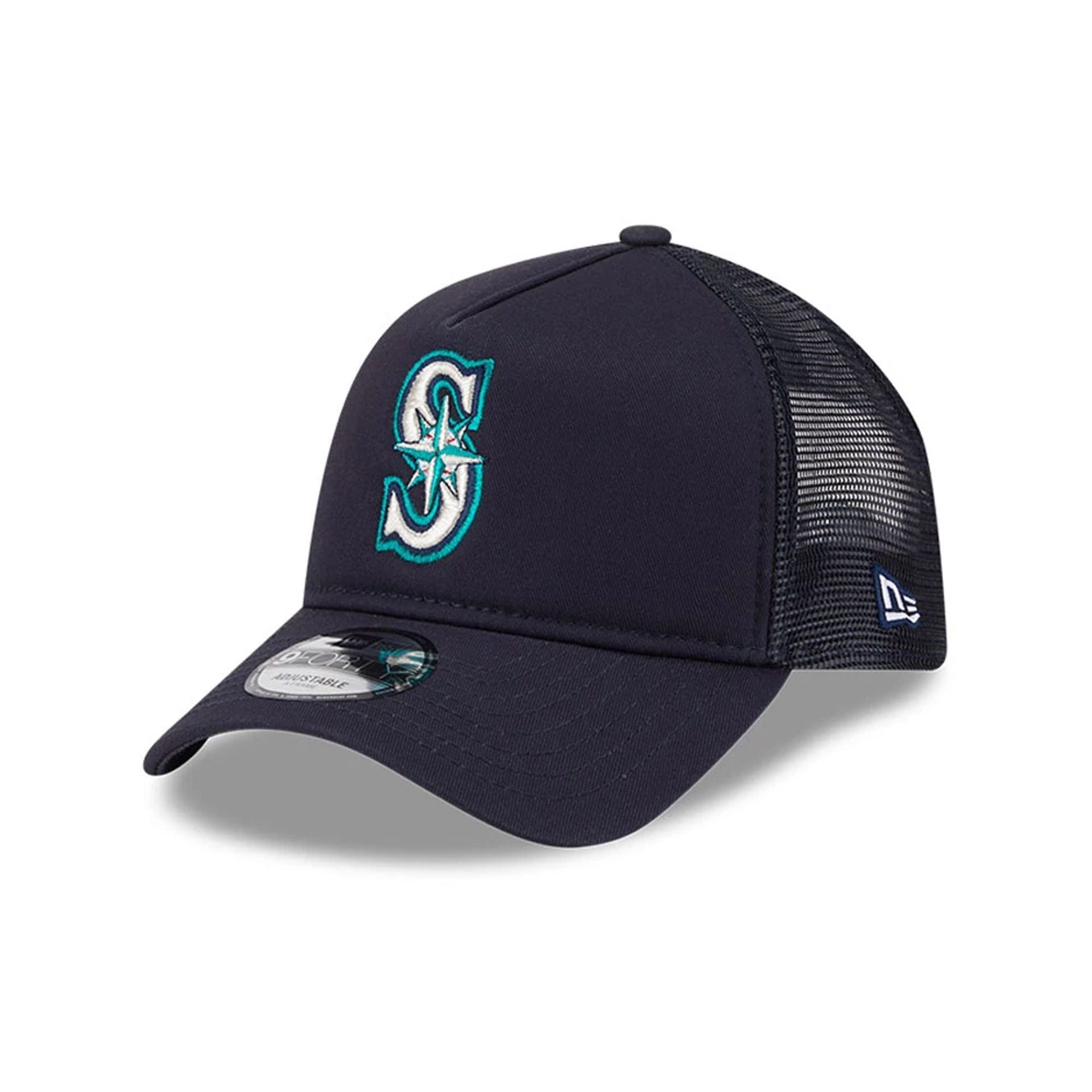 Pictured is this MLB Evergreen Seattle Mariners 9FORTY A-Frame cap in navy. 1