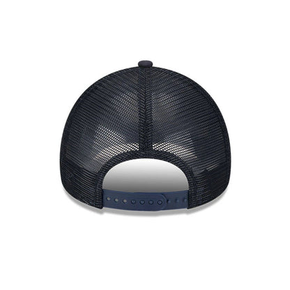 Pictured is this MLB Evergreen New York Yankees 9FORTY A-Frame cap in navy. 12
