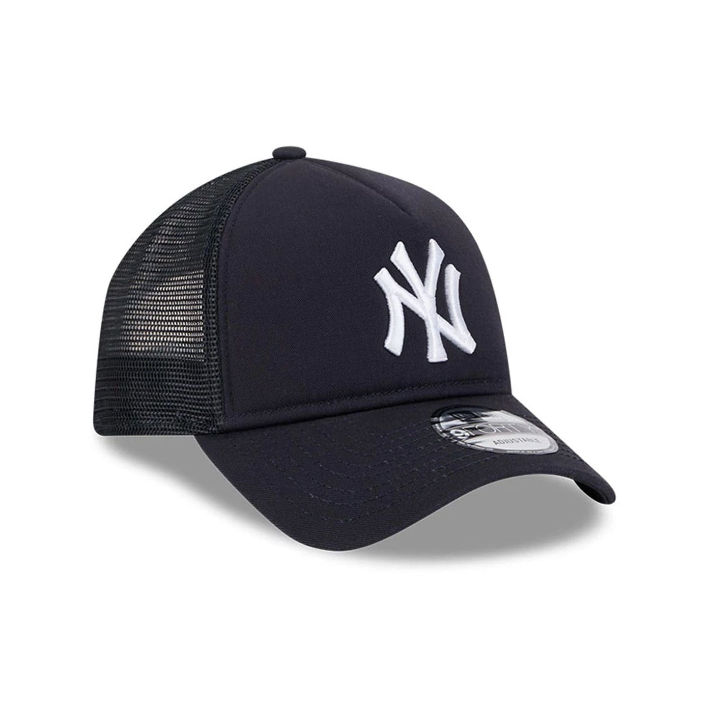 Pictured is this MLB Evergreen New York Yankees 9FORTY A-Frame cap in navy. 3