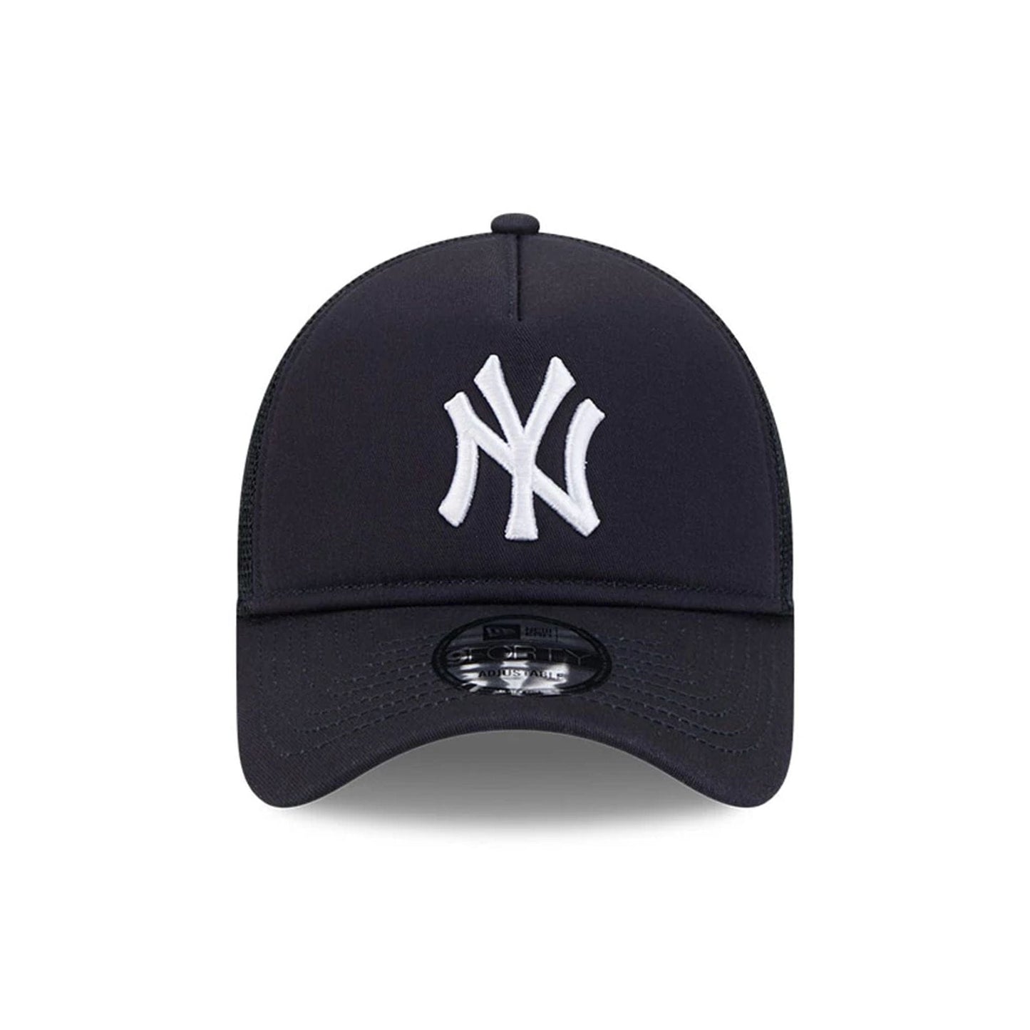 Pictured is this MLB Evergreen New York Yankees 9FORTY A-Frame cap in navy. 2