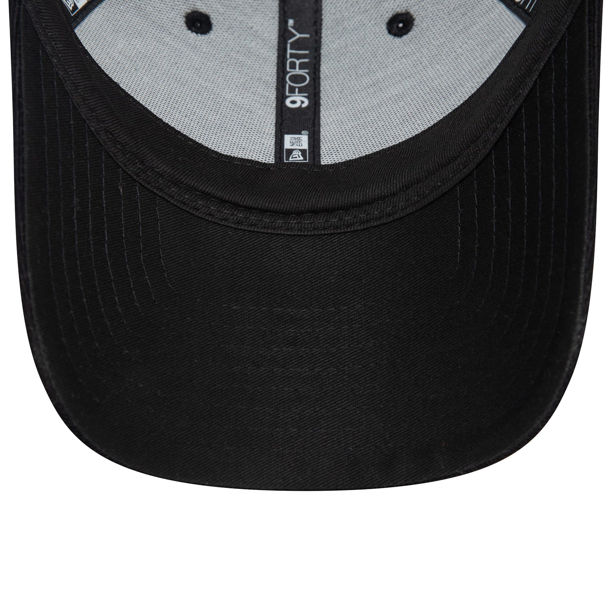 This is a Stade Toulousain Baby Cord Black 9FORTY Adjustable Cap 5