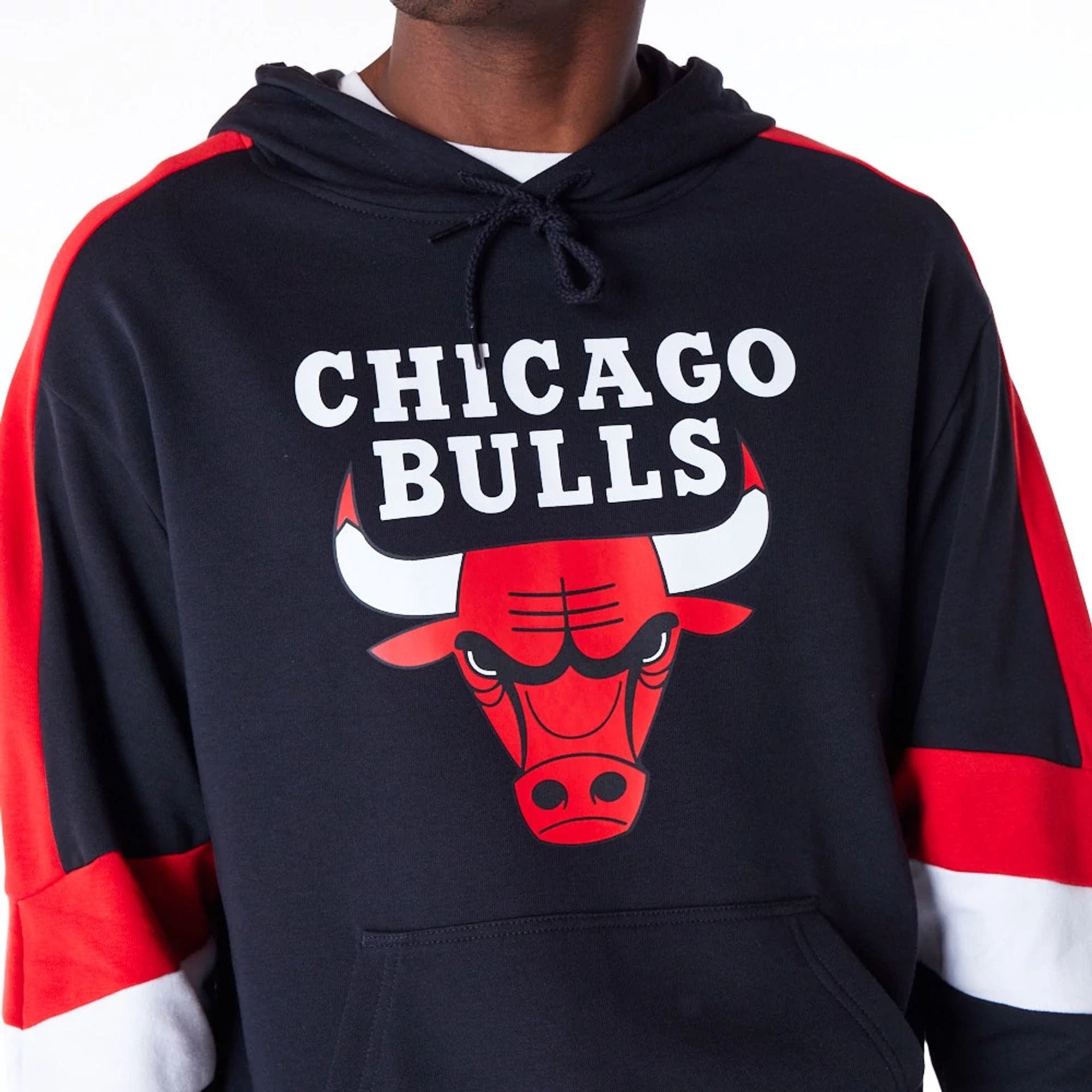 Chicago Bulls Colour Block Black Pullover Hoodie New Era Cap UK