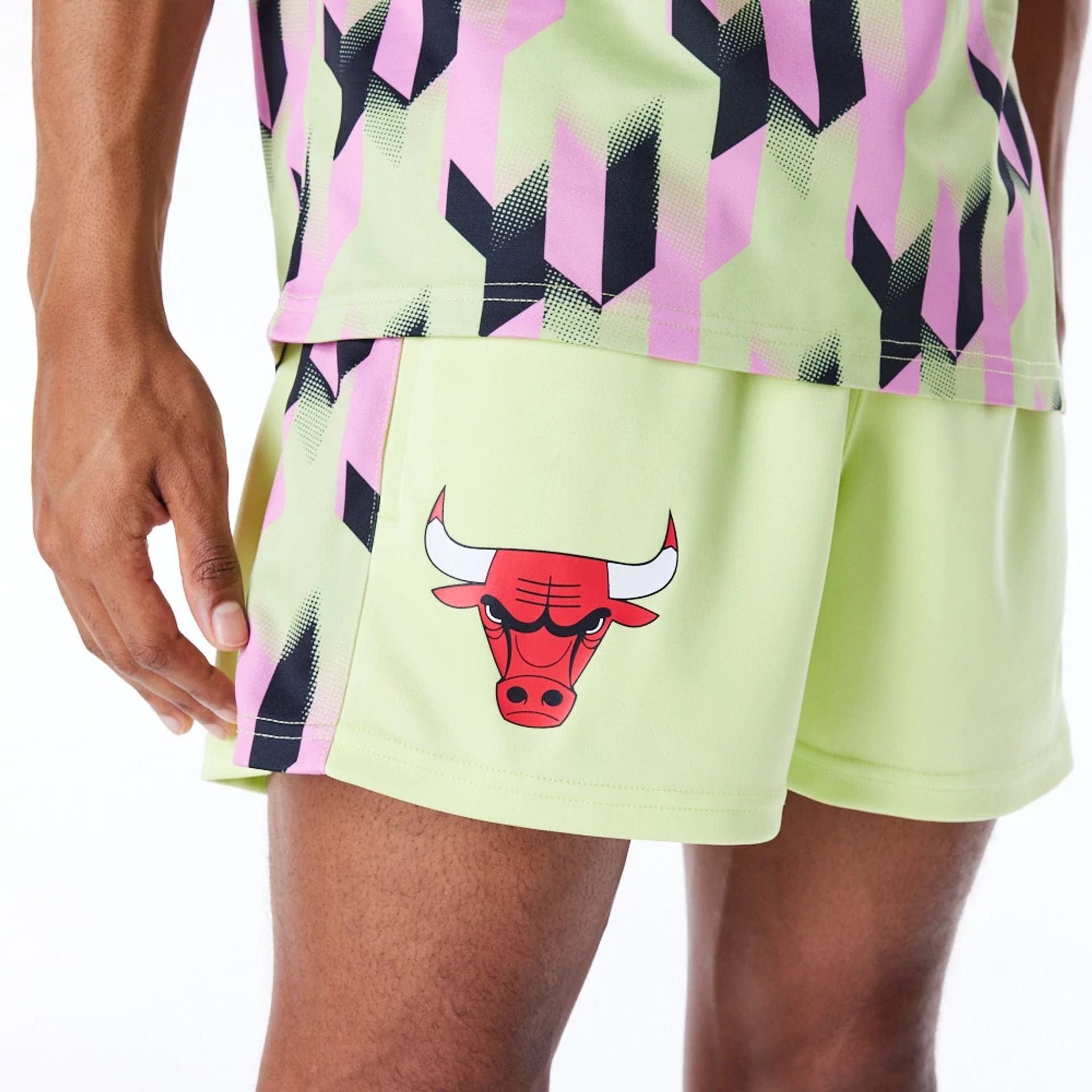 Chicago Bulls NBA Soccer Pastel Green Short Shorts New Era Cap UK