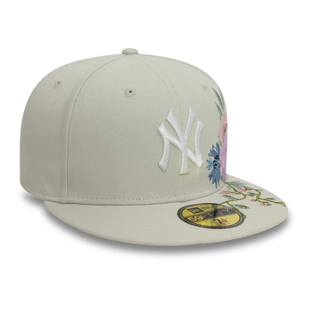 Pictured is this New York Yankees MLB Floral Light Beige 59FIFTY Fitted Cap 4