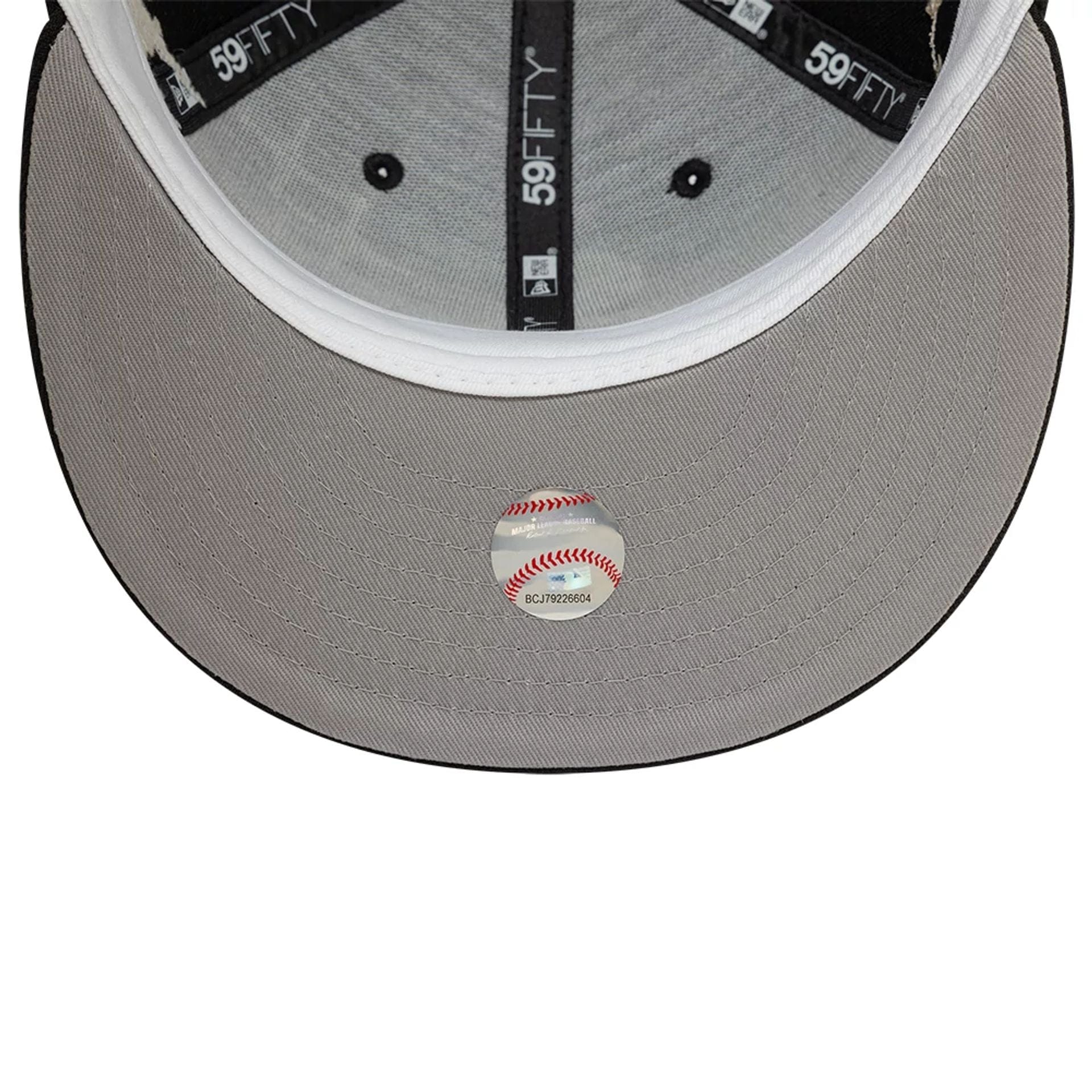 This is a Chicago White Sox MLB Zodiac Black 59FIFTY Fitted Cap 5