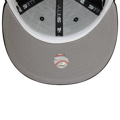 Pictured is this Chicago White Sox MLB Zodiac Black 59FIFTY Fitted Cap 5
