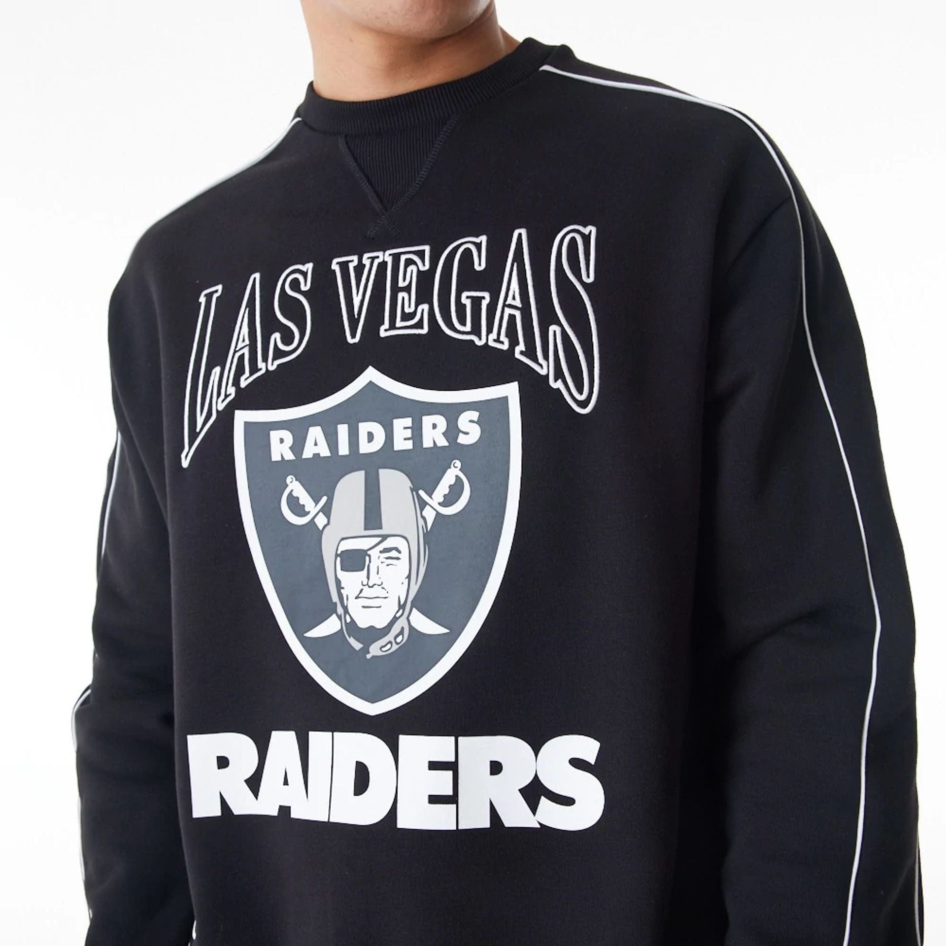 Las Vegas Raiders NFL Graphic Black Crew Neck Sweater New Era Cap UK