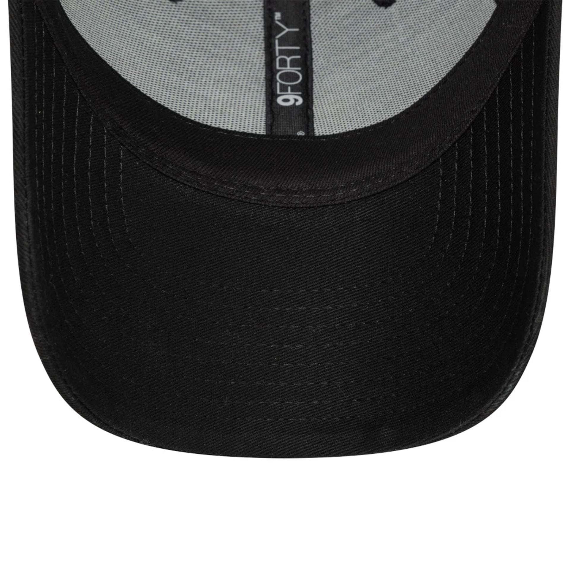 This is a Newcastle United FC Youth Core Black 9FORTY Adjustable Cap 6