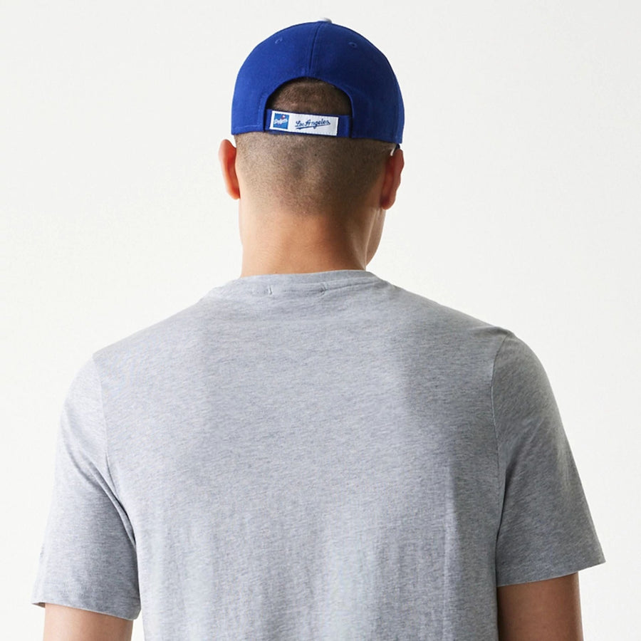 The Male model is wearing LA Dodgers MLB Regular Grey T-Shirt 7