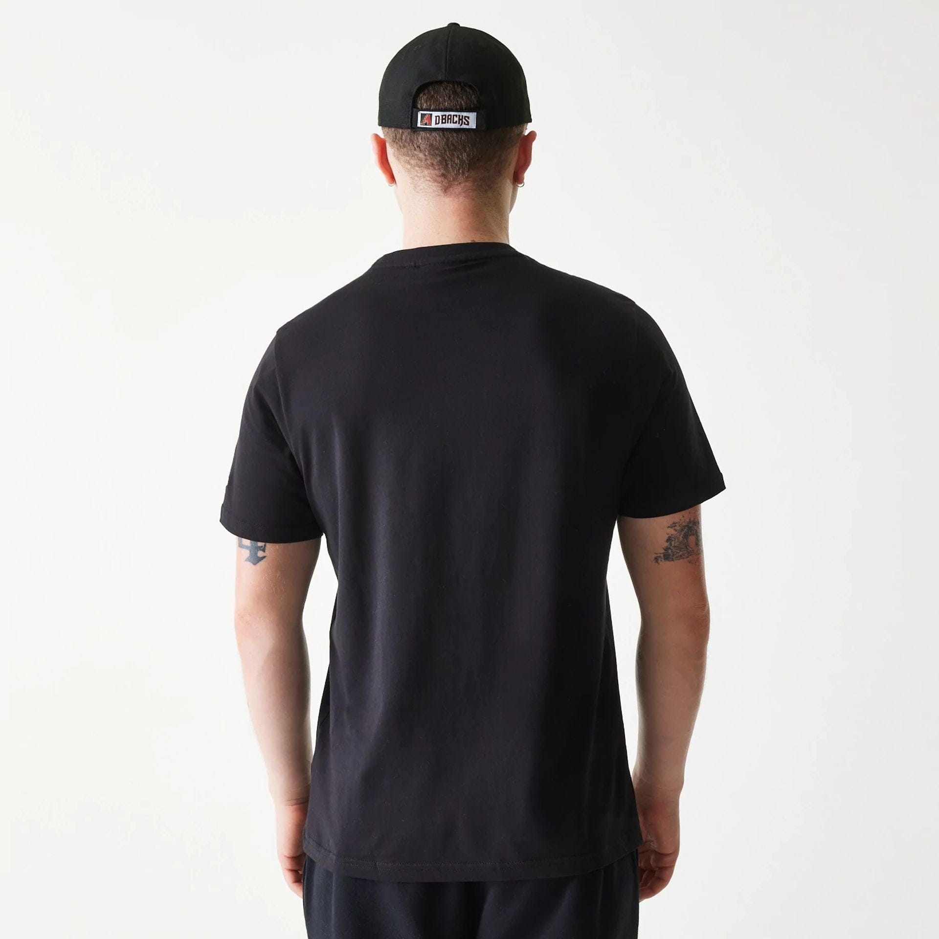 The Male model is wearing Arizona Diamondbacks MLB Regular Black T-Shirt 2