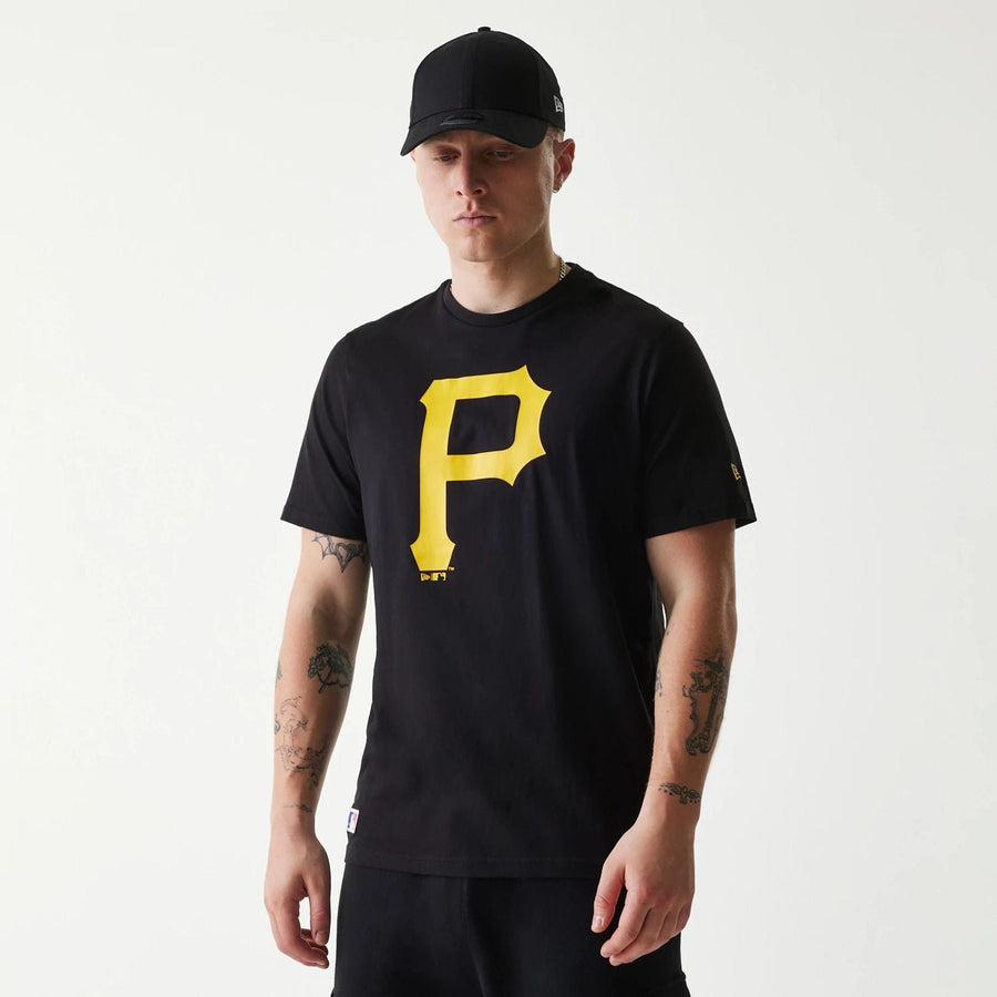 The Male model is wearing Pittsburgh Pirates MLB Regular Black T-Shirt 1