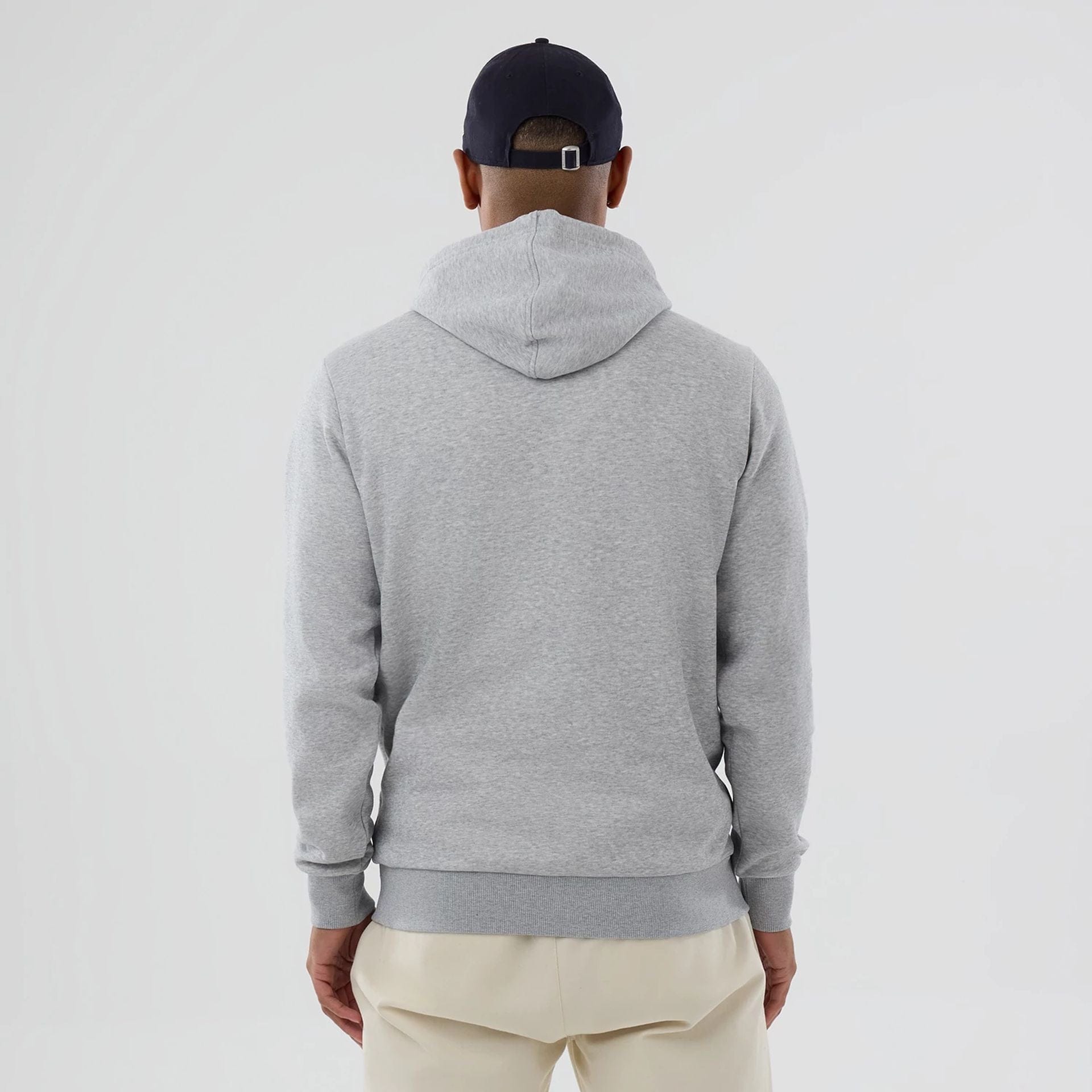 The Male model is wearing Chicago Cubs MLB Grey Pullover Hoodie 2