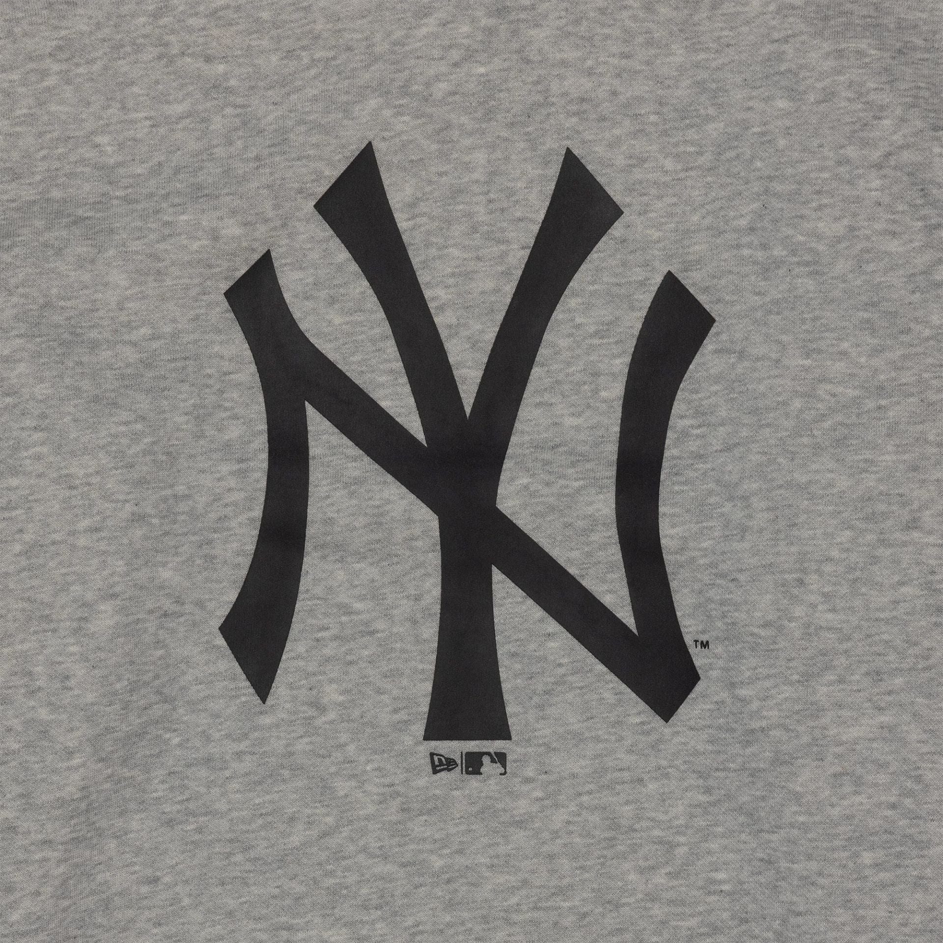 The Male model is wearing New York Yankees MLB Regular Grey Crew Neck Sweater 3