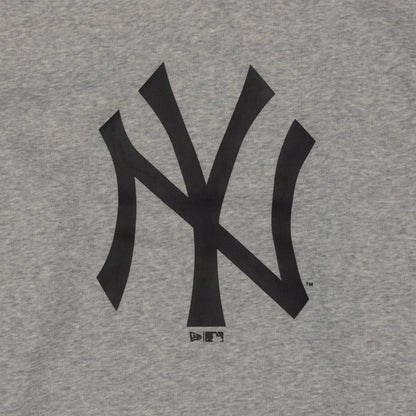 The Male model is wearing New York Yankees MLB Regular Grey Crew Neck Sweater 3