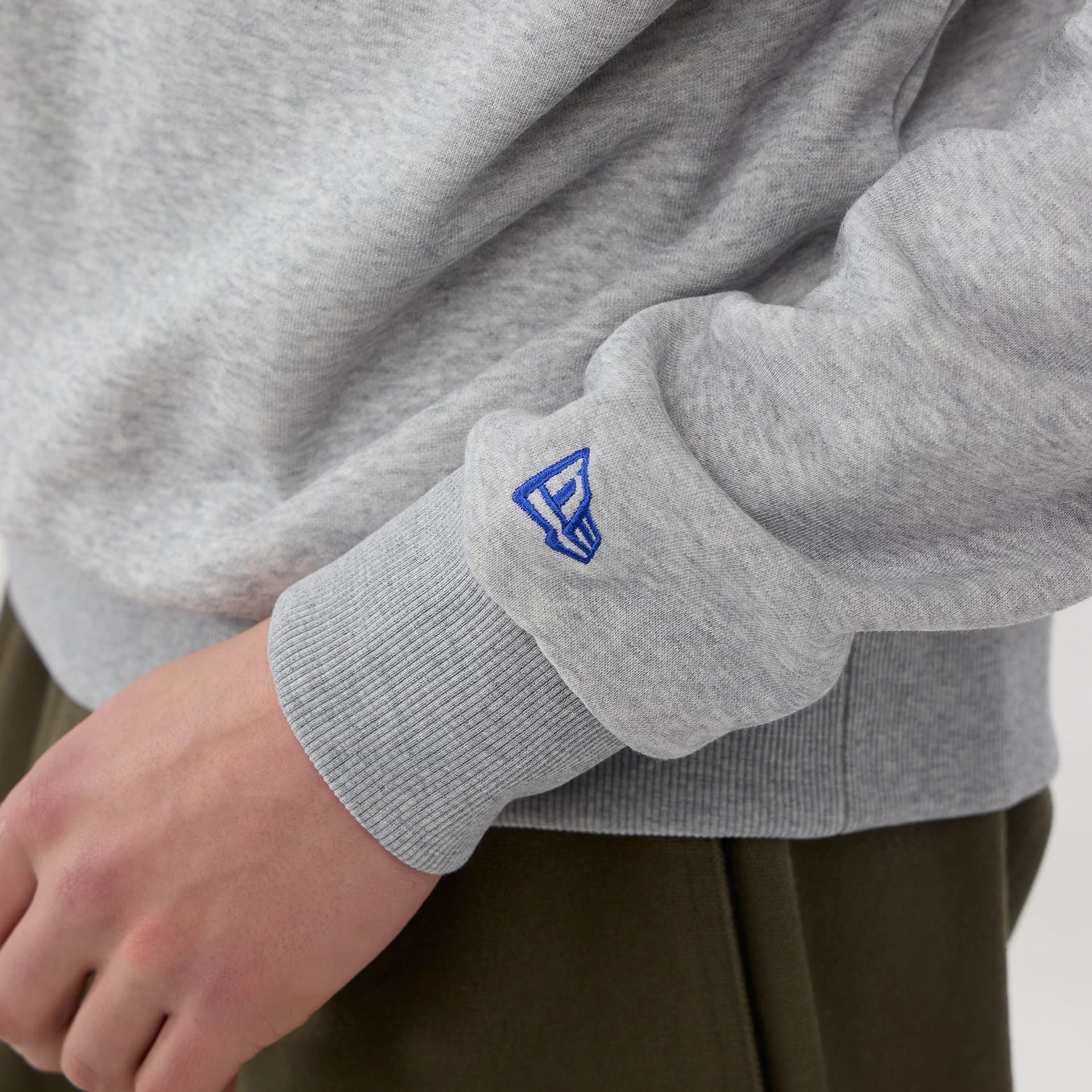 The Male model is wearing LA Dodgers MLB Grey Crew Neck Sweater 5