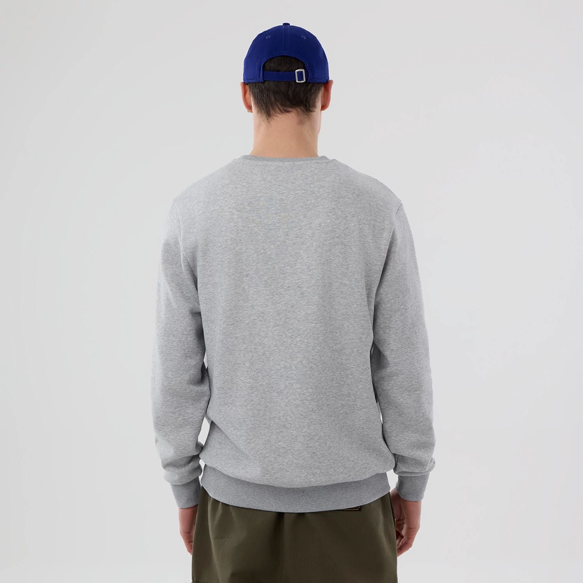 The Male model is wearing LA Dodgers MLB Grey Crew Neck Sweater 2