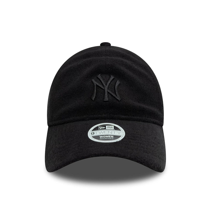 This is a New York Yankees Womens Towelling Black 9TWENTY Adjustable Cap 2