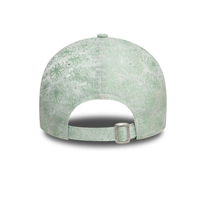 This is a New York Yankees Womens Floral Pastel Green 9TWENTY Adjustable Cap 4