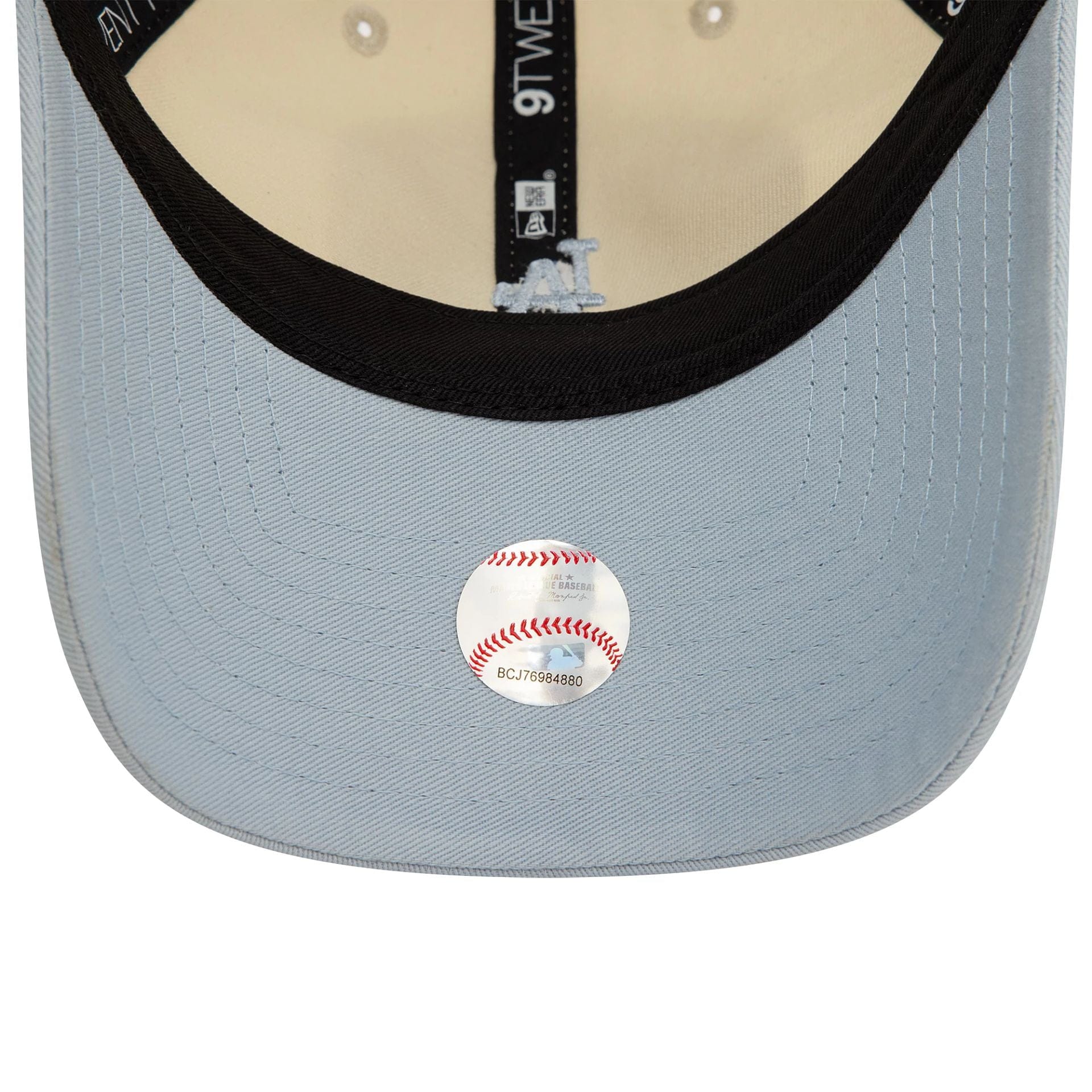 This is a LA Dodgers Womens Pastel Blue 9TWENTY Trucker Adjustable Cap 5