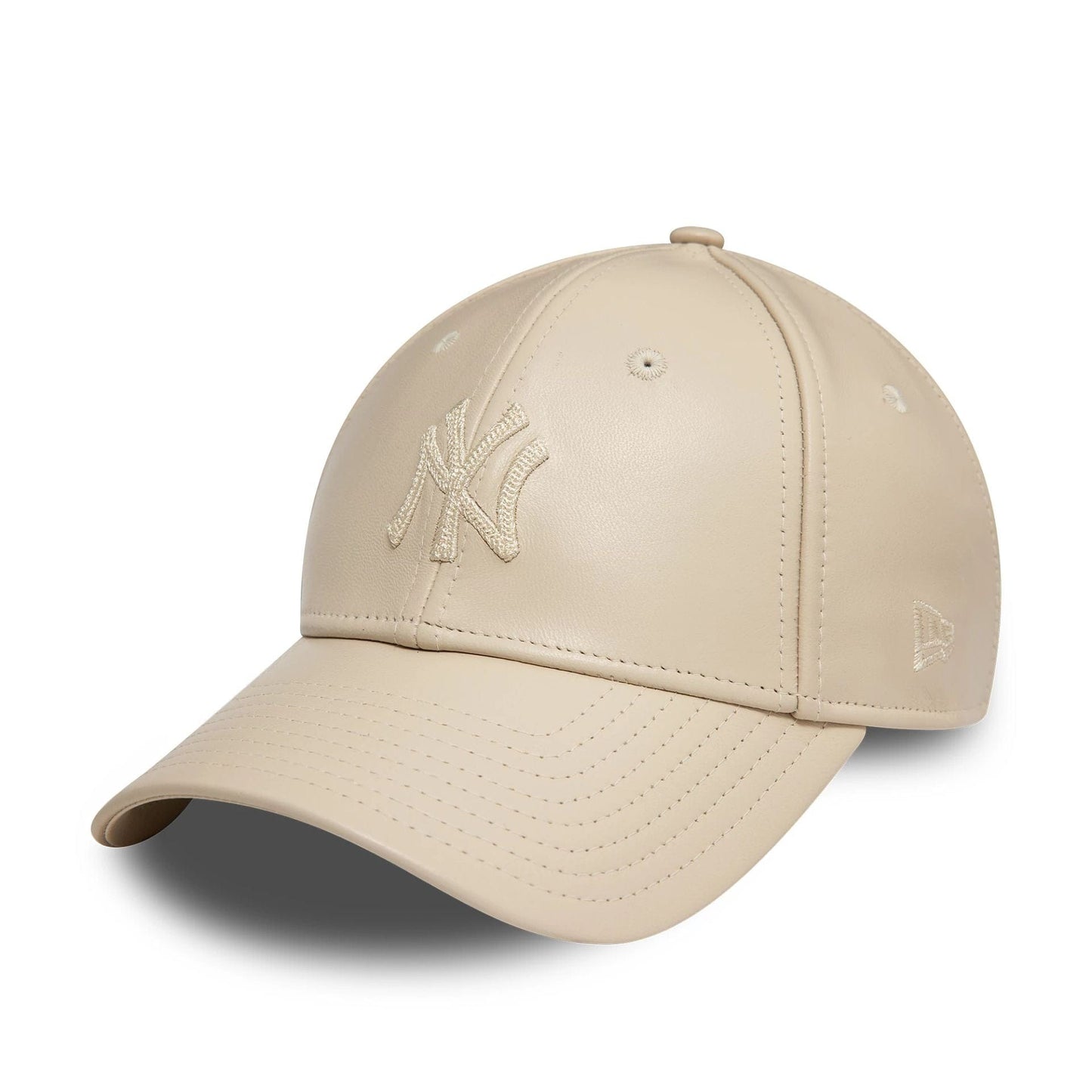 This is a New York Yankees Womens Leather Cream 9FORTY Adjustable Cap 3