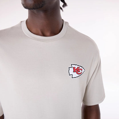 The Male model is wearing Kansas City Chiefs NFL Graphic Cream T-Shirt 7