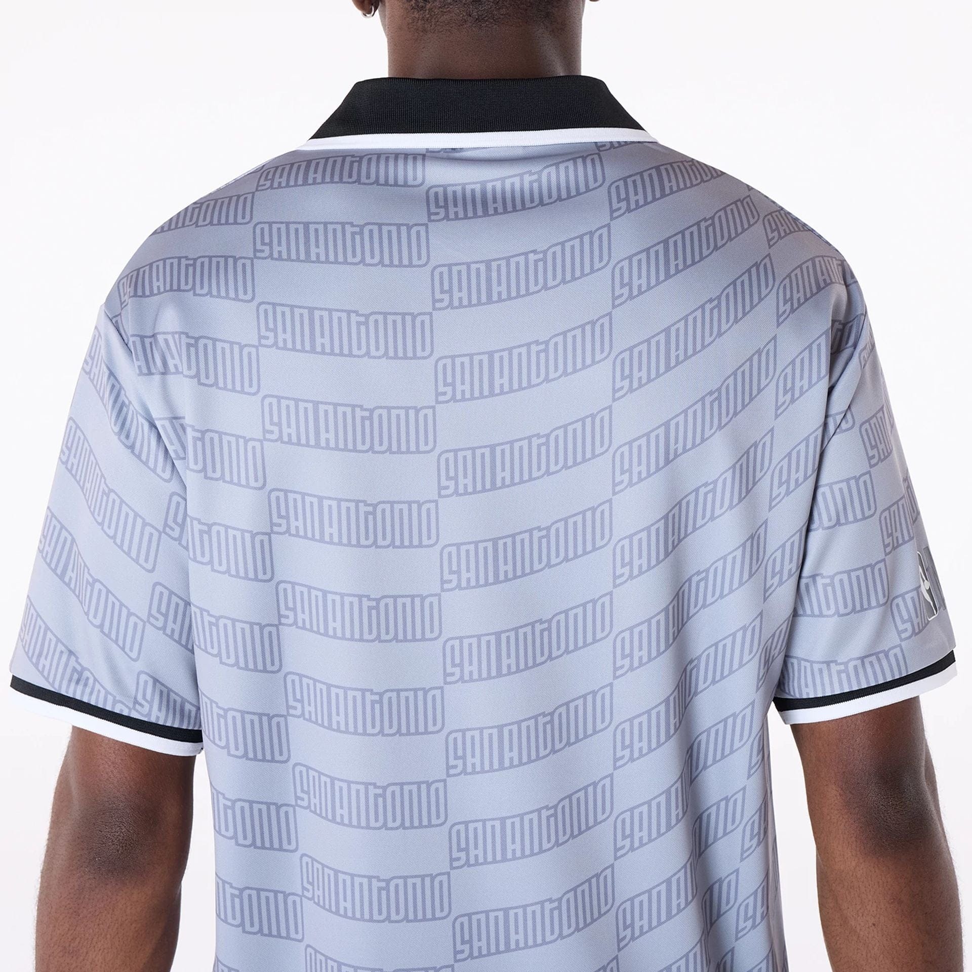 The Male model is wearing San Antonio Spurs NBA Soccer Silver Oversized T-Shirt 7