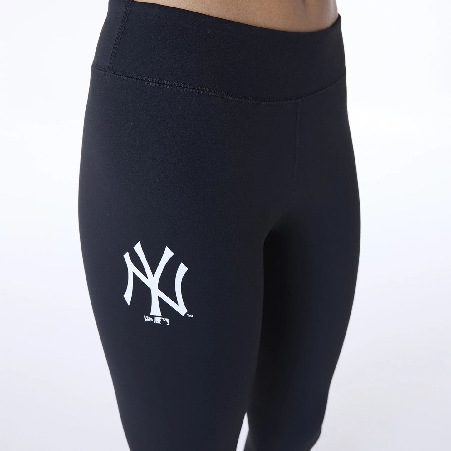 The Female model is wearing New York Yankees Womens MLB League Essential Black Leggings 3